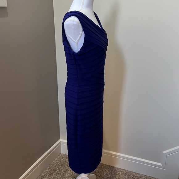 Party Dress Size 10 - Picture 5 of 8